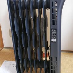 アイリスオーヤマ　オイルヒーター IWHD-1208M-B 最大8畳の画像