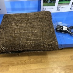 【ドリーム川西店御来店限定】☆ジモティー見たよ♪割引☆  マッサージクッション  クリーニング済み 【99560000030460】の画像