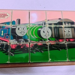 トーマス6面キューブパズルの画像