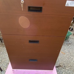 デザインスチール製キャビネットの画像