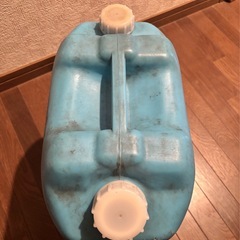 灯油　ポリタンク　18Lの画像