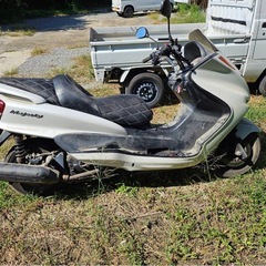 マジェスティ250の画像