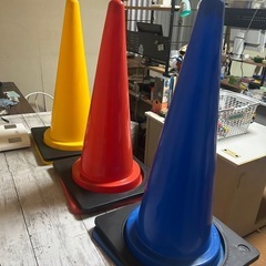 カラーコーン1セット500円の画像