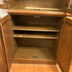 食器棚の画像