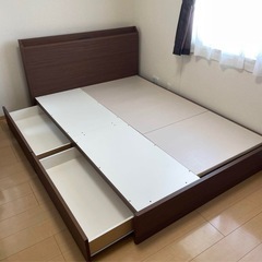 ニトリ ダブルベッド ベッドフレームの画像