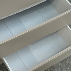 商談中】無料で！プラチェスト◇4段◇ホワイト&ベージュ◇差し上げますの画像
