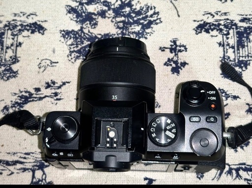 富士フイルム X-S10 ＋ XC35mm F2 レンズセット（美品