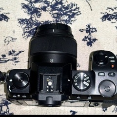 富士フイルム X-S10 ＋ XC35mm F2 レンズセット（美品の画像
