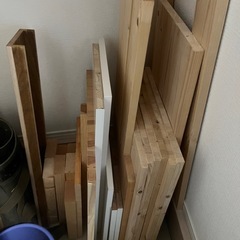 2×4 木材9本　1×4木材2本その他板類の画像