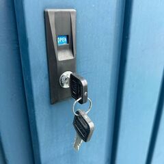 スチール製収納ロッカー🔒カギ付き・丈夫なスチール棚・ブルーの画像