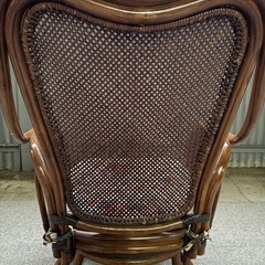 籠　ラタン　回転椅子の画像