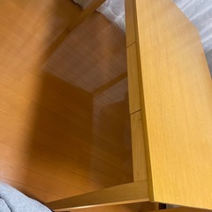 ダイニングテーブルの画像