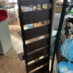ウォールラック✨欠品あり💦突っ張りパーテーション収納ラックインテリア家具木目調傷あり💦茶色の画像