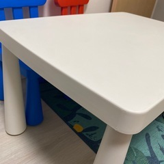 IKEAキッズテーブル＆チェア3点セットの画像