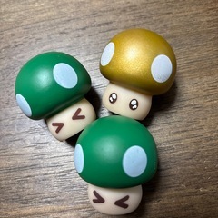新品未使用品スーパーキノコ🍄お弁当箱＆小さいマスコット3個セットの画像