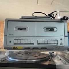 CDラジカセ💿レトロ✨CD❌ラジオ⭕️AIWA2007年製CSD-W330グレーの画像