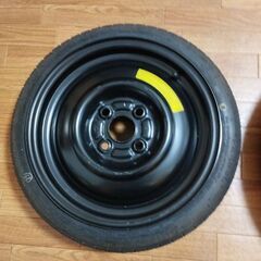 スペアタイヤとバンク時交換用タイヤの画像