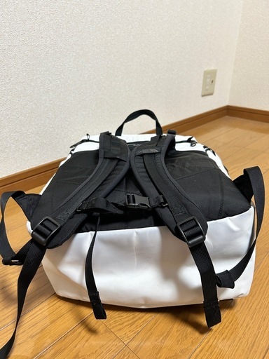 ノースフェイスリュック　ホワイト