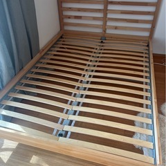 【IKEA】ベッドフレーム/ダブル(140x200 )/TRAVAの画像