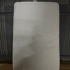 シモンズ　セミダブル　マットレスの画像