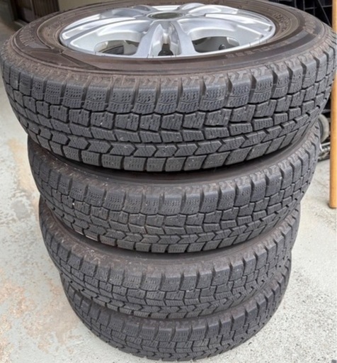 【期間限定…
値下げしました?】ホイール付きスタッドレスタイヤ145/80R13