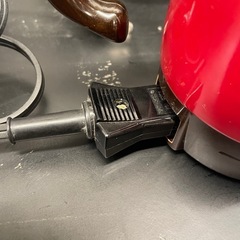 【中古】¥500 電気ポット　コーヒーやお茶入れに　0.5
リットル【IJ64】の画像