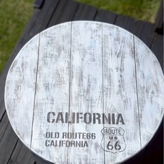 アメリカンテーブル　ビンテージ風の画像