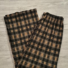 チェック柄ロングスカートの画像