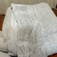 枕、クッション、掛け布団セットの画像