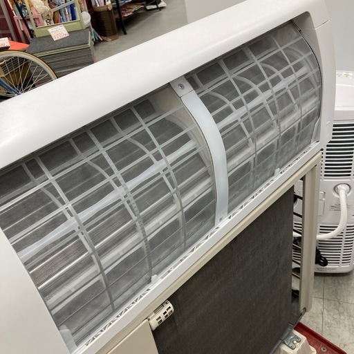 シャープ　2.2kgルームエアコン　2024年製　AY-S22V-W