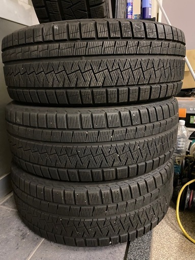雪シーズン前準備！！　スタッドレスタイヤ　
235/55R19  PIRELLI ICE ASIMMETRICO