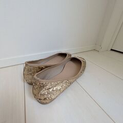 【着用一度のみ、状態良、美品】 ラメバレエシューズの画像