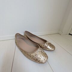 【着用一度のみ、状態良、美品】 ラメバレエシューズの画像