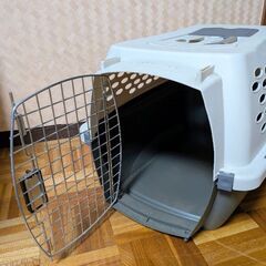 ペットキャリー　Petmate KENNEL CABの画像