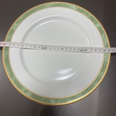 お皿の画像