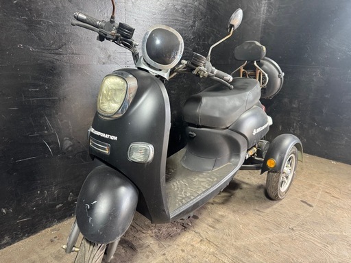 ★支払い総額0.8万円★買取強化中！査定無料♪ 電動三輪スクーター 修理ベース(過放電?)充電器付き！通電確認済み！！