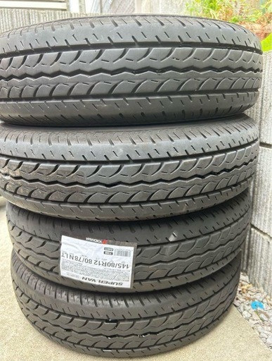 145/80R12ヨコハマタイヤ　バリ溝