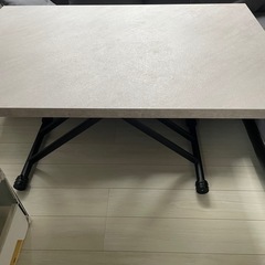 ソファ(キングダム)と机(昇降式)の画像