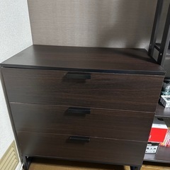 IKEA3段ちチェスト の画像
