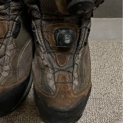 ボアシステム付きモンベルトレッキングシューズ　ブラウン26.5の画像