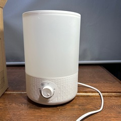 卓上型加湿器 LH-2020 ホワイト 管理番号571の画像