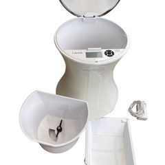 ペット用品　自動給餌器　　の画像