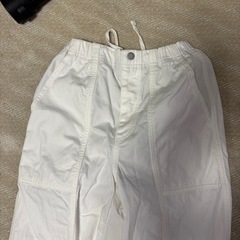 【最終価格】GU　パンツ XS ホワイトの画像
