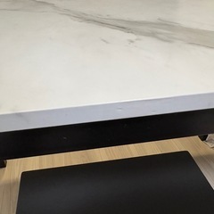 LOWYA ダイニングテーブルの画像