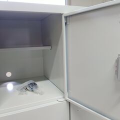 【中古 】鍵付きロッカー　2列3段　ホワイト　管理YN287AFの画像