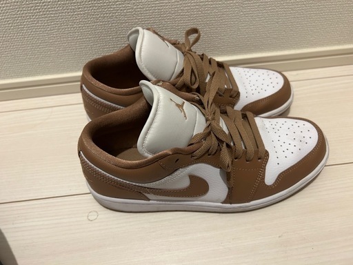 NIKE ジョーダン　スニーカー