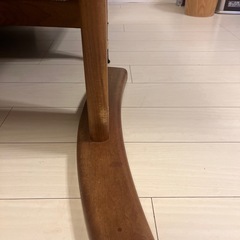 ダイニングテーブルの画像