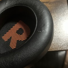 JBL QUANTUM 300 ゲーミングヘッドセットの画像