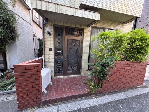 賃貸物件　木造2階建4LDK 　北千住駅徒歩12分／京成関屋5分