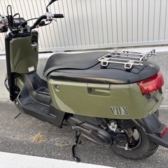 ⭐️VOX低燃費FIモデル❗️60km/h確認済み^_^⭐️プラグなど新品交換で快調⭐️50cc原付スクーター⭐️珍しいオプション・フロント&リアキャリア付き⭐️の画像